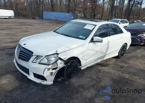 2010 Mercedes-Benz E 350 4Matic из США, поврежденный, VIN WDDHF8HB3AA100553